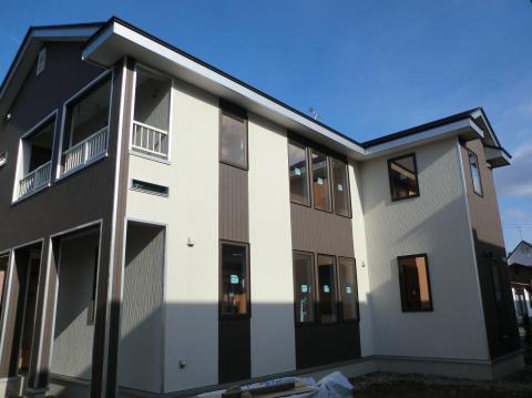 年内最後のコンパクトハウス完成現場見学会は、魅力たっぷり2階建て