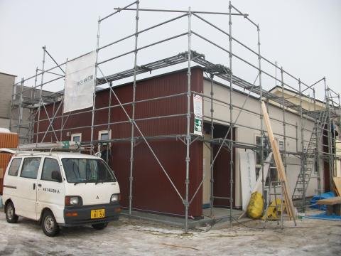 コンパクトハウス8次モデル、建築中