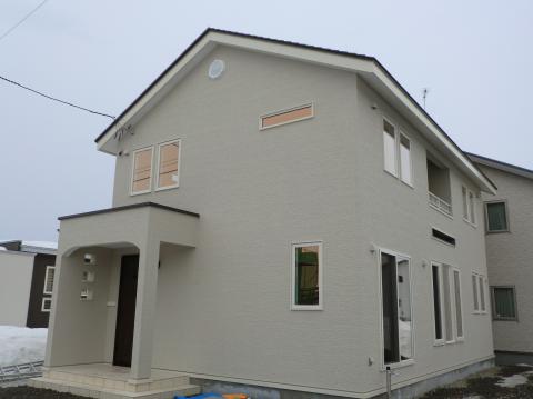 大きなクローゼット・２階建て４LDKコンパクト、3/9～１０公開です