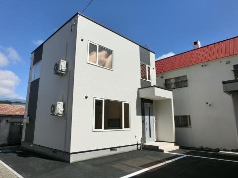 今週末はコンパクトハウスの賃貸住宅版 公開です