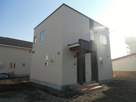 総2階27坪のコンパクトハウスが完成しました。