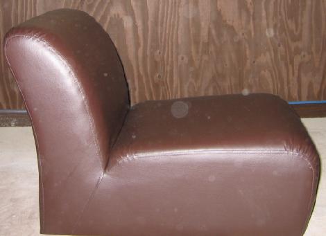 ボックス用イス