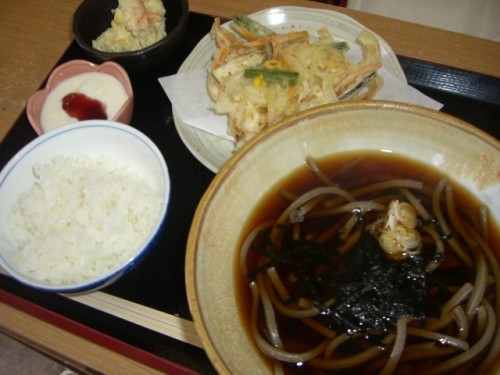 地場産　新物　野菜のかきあげそばSET