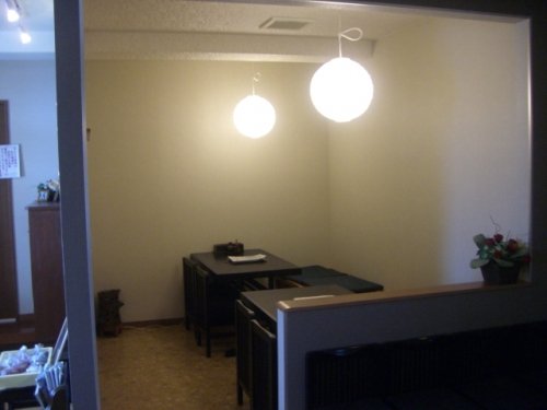 ひっそりと　隠れ家的に