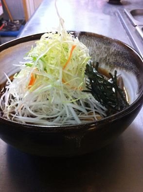 【空気が綺麗な 蕎麦料理屋】 疲れた肝臓には お蕎麦でも・・・