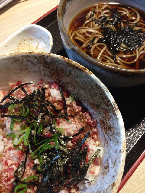 【先行情報】桜肉ユッケ丼とお蕎麦のセットなんて。。。登場予定