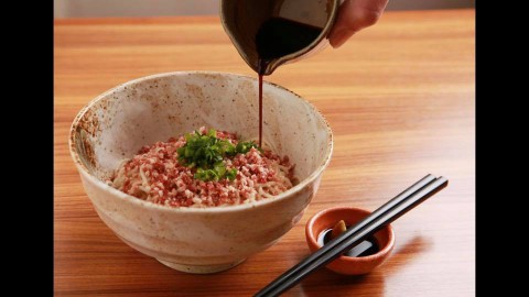 十勝 美味 新グルメ『牛トロうどん』が東京で大好評