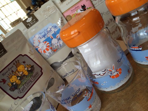 カレルチャペック水出し紅茶とジャグ