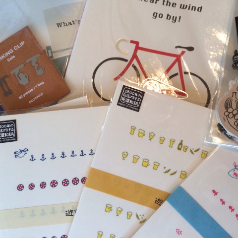 遊び箋やノートとか。