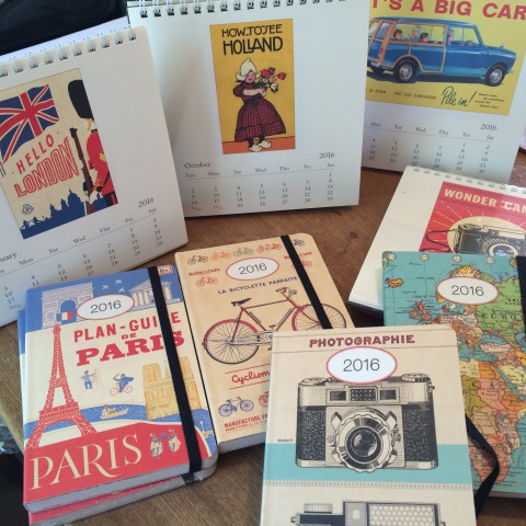 イーゼルカレンダーや手帳も入荷!