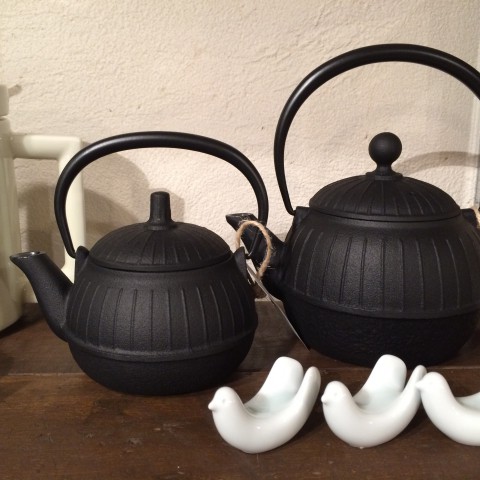 明日 9日はお休みです。