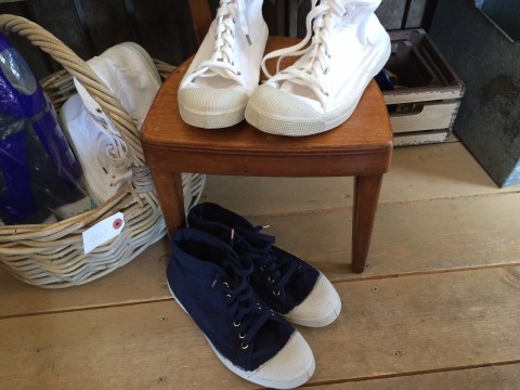 ベンシモンハイカットスニーカー半額!