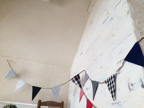 リネンガーランドも新色。