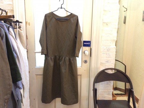 ハンドメイドのワンピース入荷!