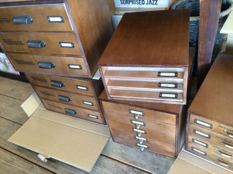 旭川から小家具入荷!