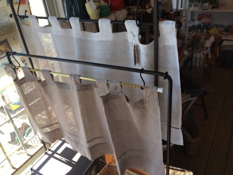 ディスプレイで使用したリネンをお安く提供!