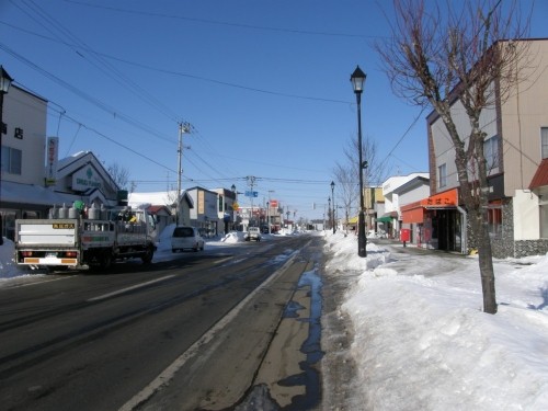 更別村の街なかを歩いてみます～突きあたりが神社の商店街～