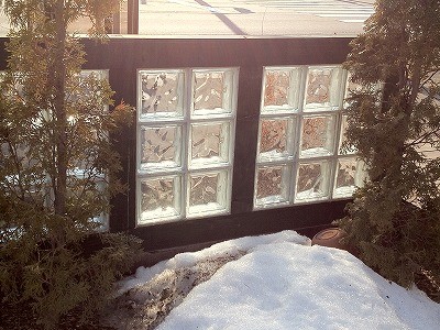 ガラスウィンドーからの光