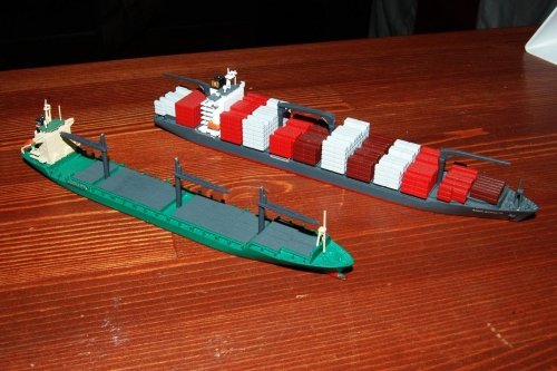 働く『フネ』たち。コンテナ船模型・・1/1250モデルシップ、、入荷商品 