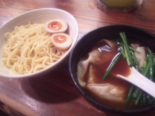 お昼ご飯と早めの乾杯!