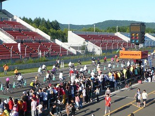 全日本ママチャリ１２時間耐久レース！！
