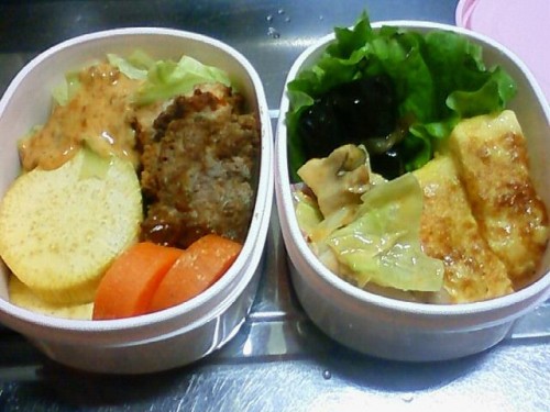 本日の一人弁当、まだ食べられないですが( 笑)