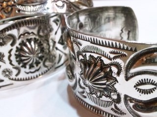 BILLY SMITH OLD NAVAJO STYLE BANGLE!!