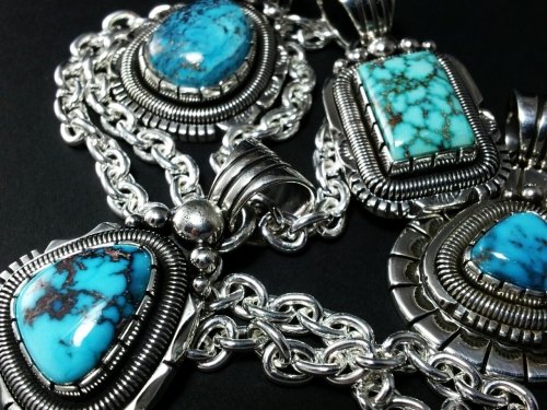 William Vandever / TURQUOISE PENDANT
