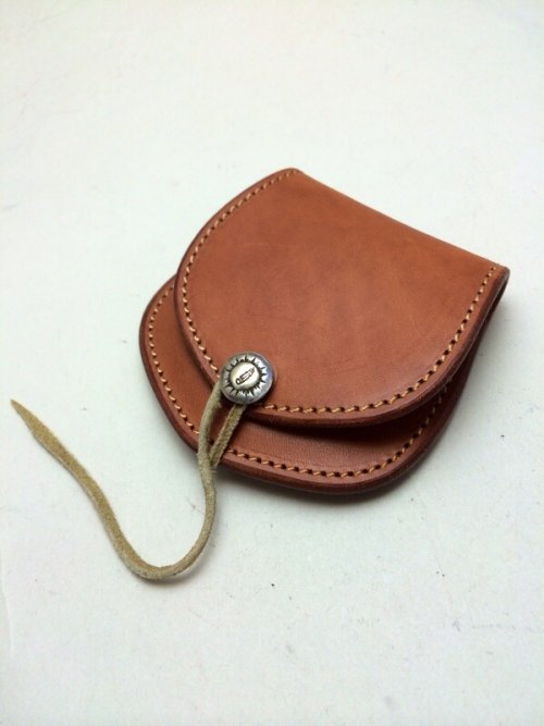 NATIVE SPIRIT革製品のしっとりとした肌ざわりは最高ですよ!!(≧∇≦)