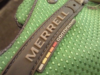 MERREL限定カメレオンⅡストームゴアテックス。