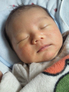 長男!!1ヶ月経ちました。