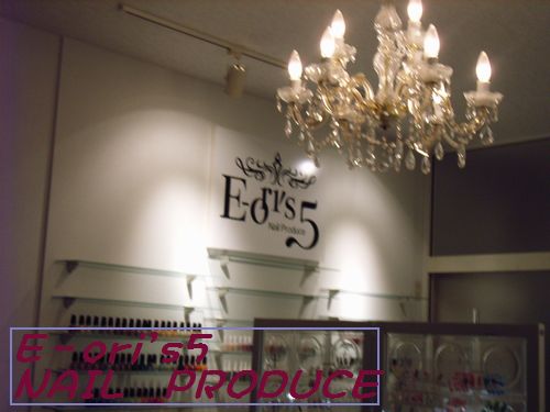 １１月のお休みです。