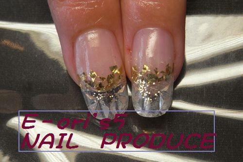 爪、折れた…。