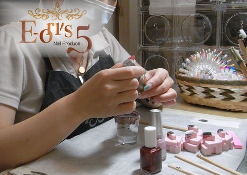 来月のブログクーポンの製作中！