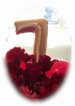 ７周年祝いのお花が届きました。