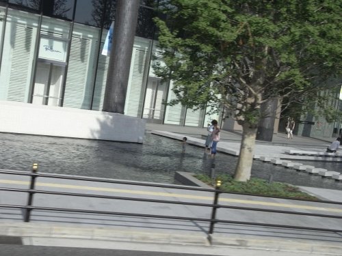 大阪に着いています。