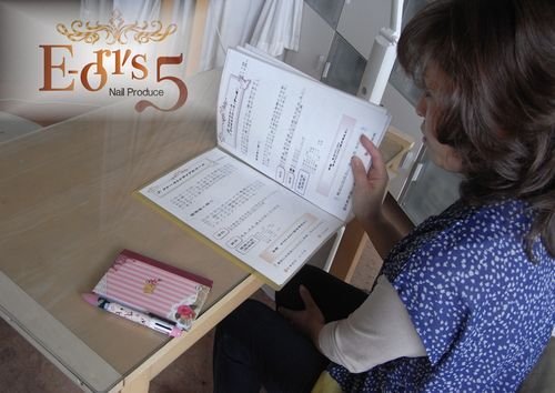 ネイルのお勉強をしたい方、4月まで教材費は増税しない今がチャンスです!