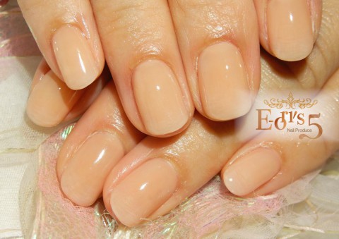 また×10、IKKOさんネイルをオーダーされました♪