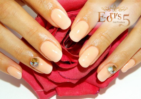 また×17、IKKOさんネイルをオーダーされました♪