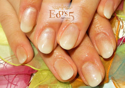 また×4、IKKOさんネイルをオーダーされました♪