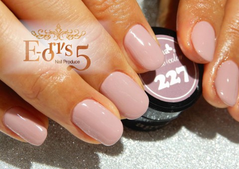 また×3、新色をオーダーされました!