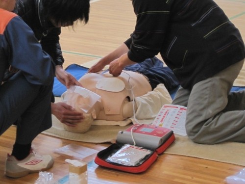 素人から学ぶ　心肺蘇生法(AED)