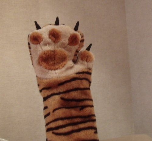 本日のお気に入りは「虎の手！」・・・それ、はなしゃんのじゃないけど！