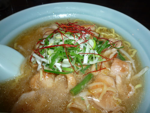 ホルモンラーメン旨し!