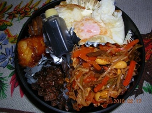 息子に超手抜き弁当