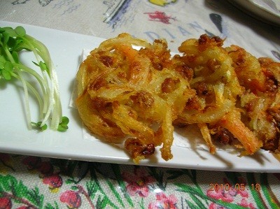 メインは納豆入りのかき揚げ