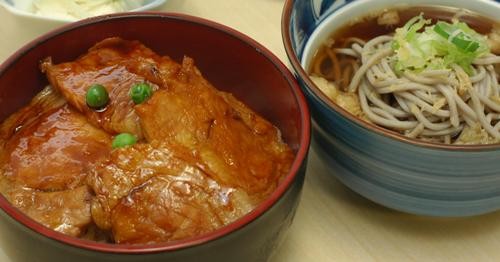 豚丼とそばのセット食べたことありますか?