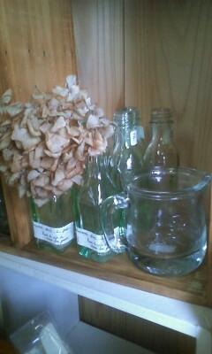 今は何月？(笑) ビン色々入荷♪