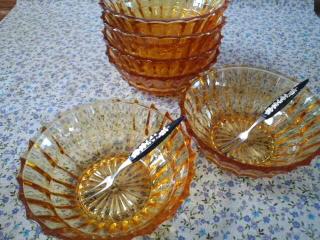 昭和チックな食器と彩凛華♪