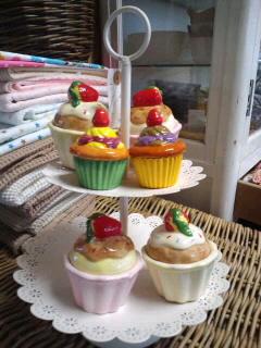 商品 続々入荷中♪